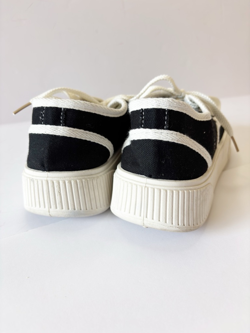 Chunky Platform Sneakers Womens 39 Black White Canvas Lace Up Streetwear Shoes - Picture 13 of 14